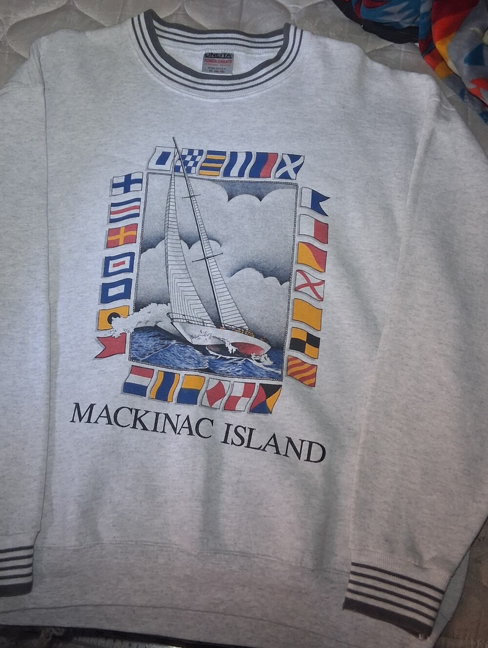 Vintage Mackinac Island Light Gray Graphic Crewneck Sweatshirt